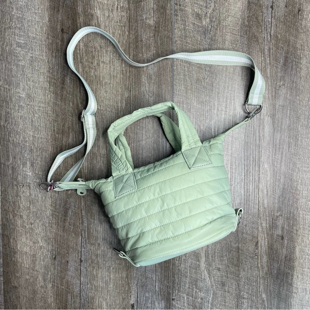 Sondra Roberts Squared Nylon Puffer Bag Mint Green Crossbody Bag - Picture 1 of 10